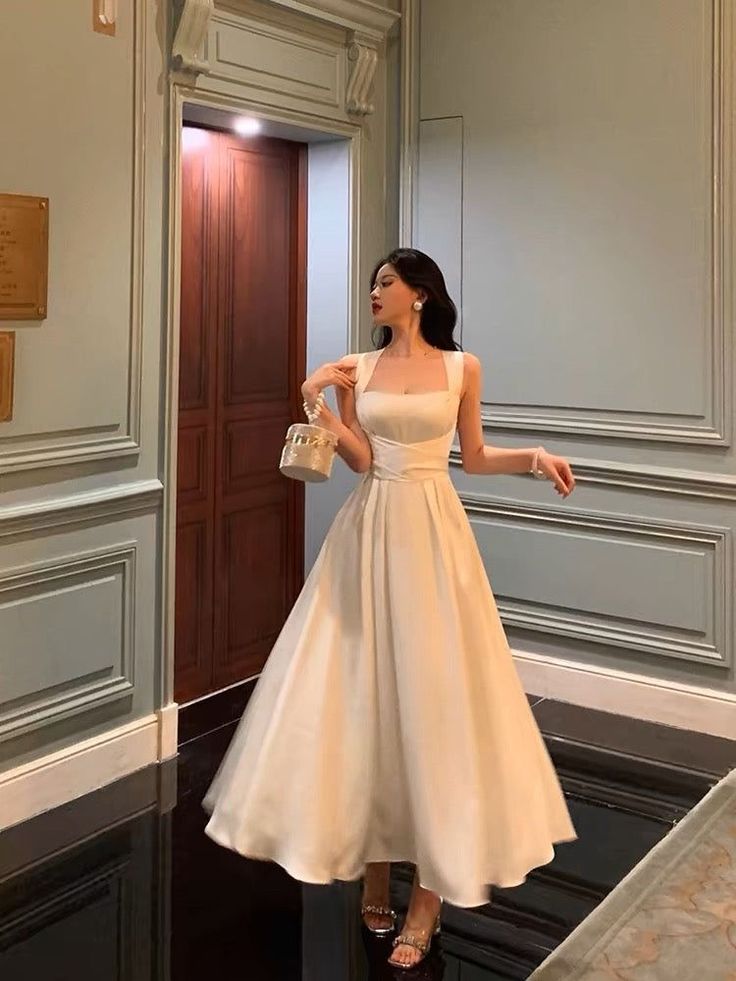 Chị Là Kim Chủ Cơ Mà, Ai Cho Cưng Phản?!