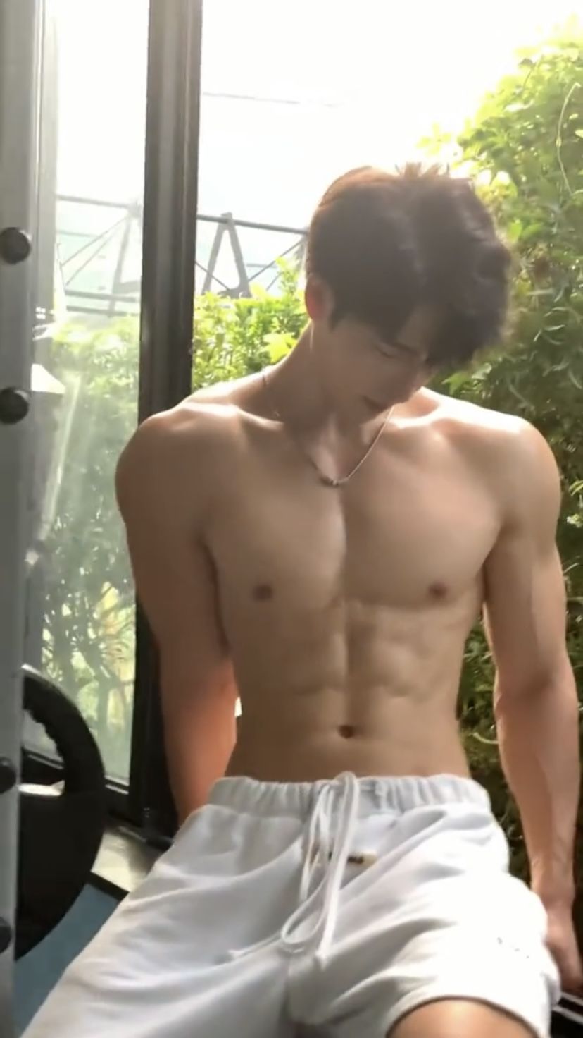Lỡ Tay Yêu Trúc Mã
